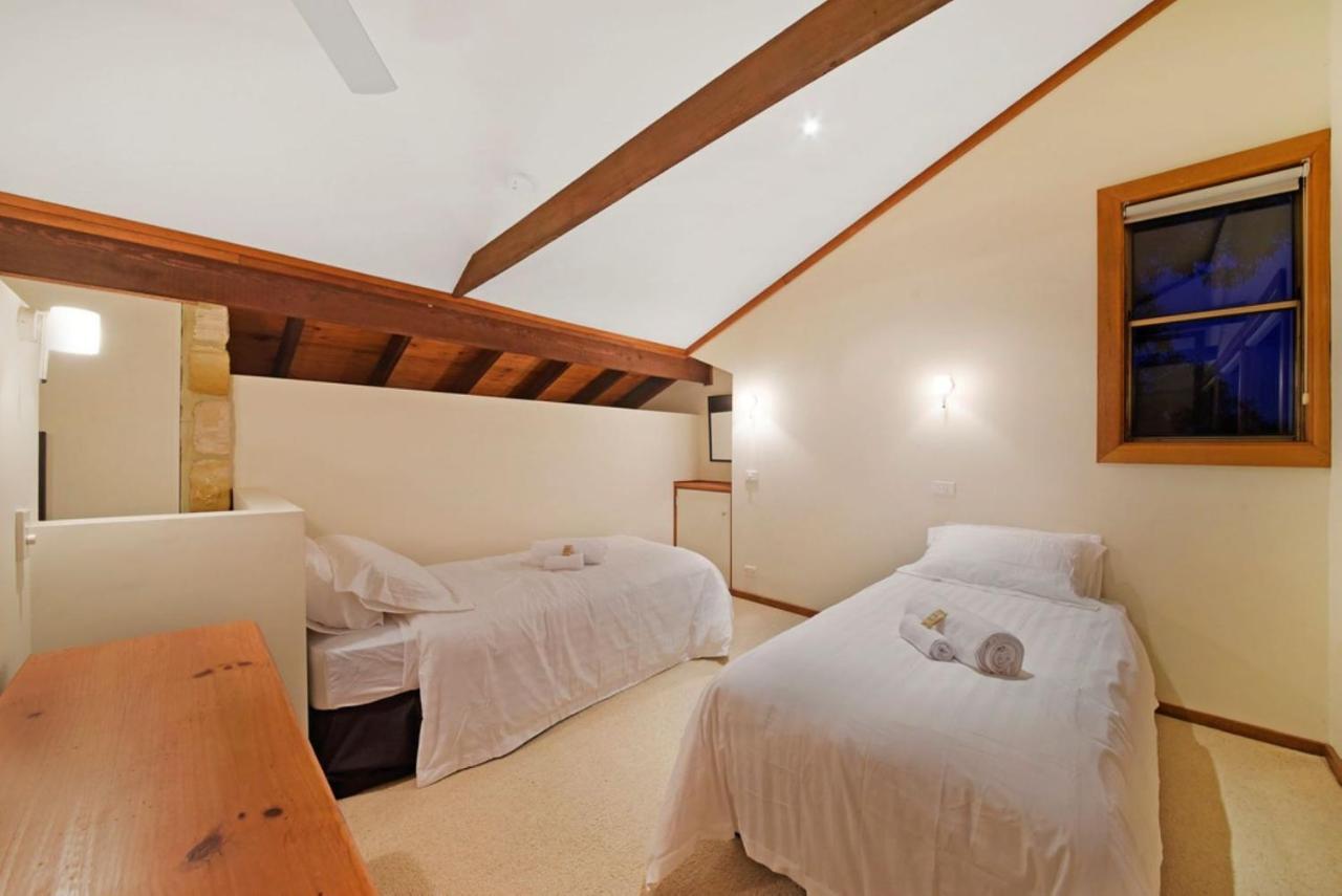 Sydney View Villa Woodford Exteriör bild